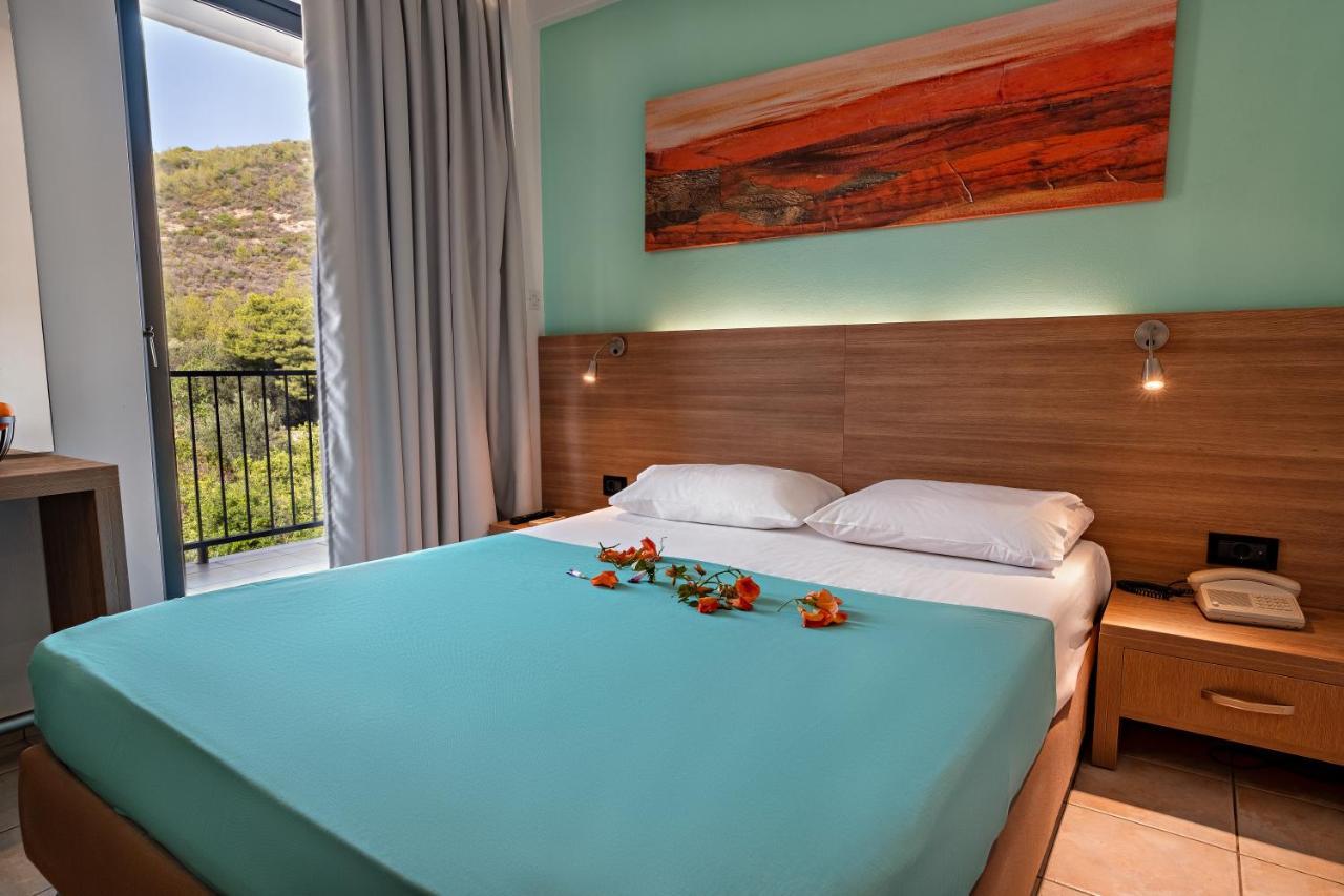 Hotel Pavlou Poros Town Eksteriør billede